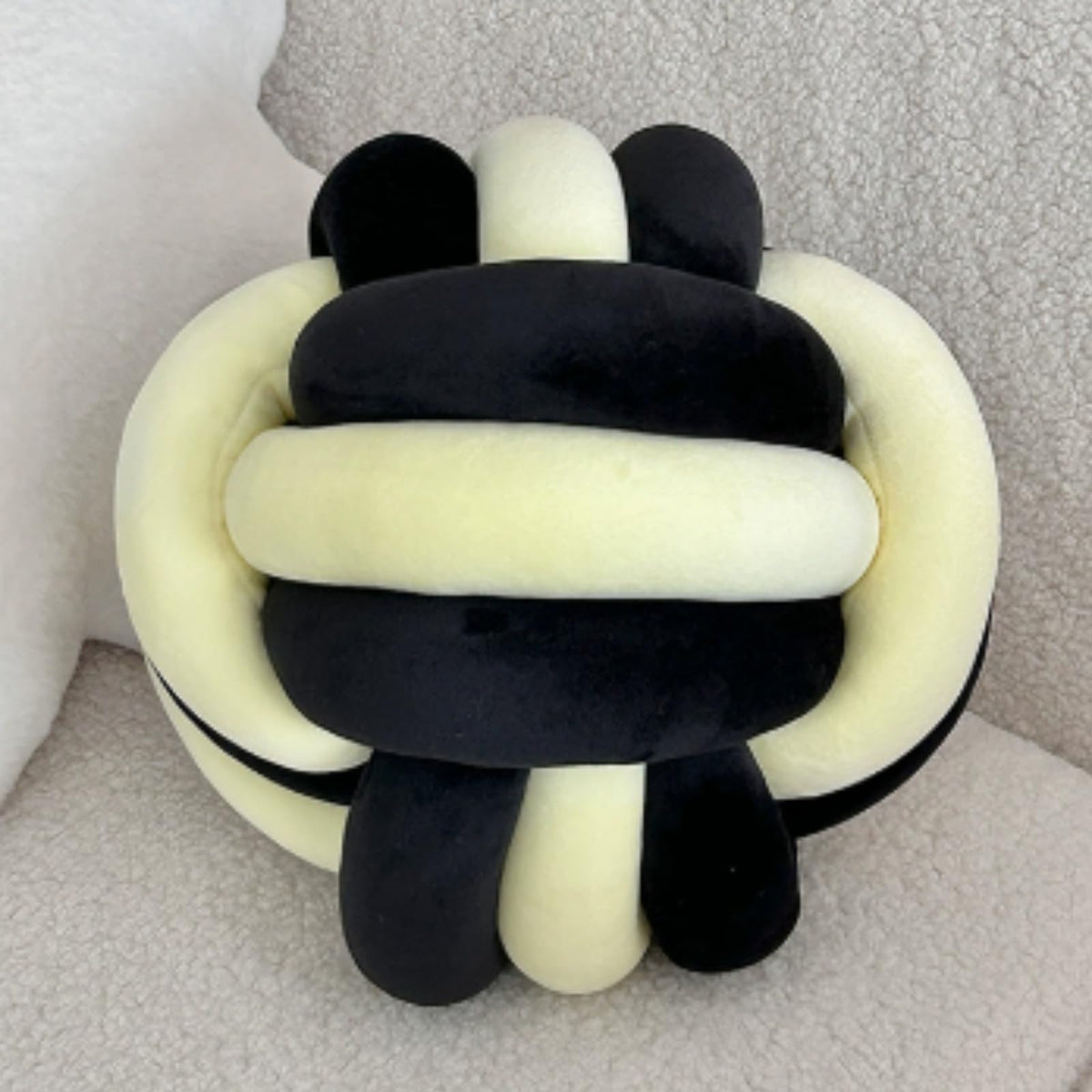 OUKEYI 8.5"/22cm Knot Ball Pillows, Round Throw Pillow Cushion Home Decoration Soft Plush Pillow, Throw Knotted Ball Pillow Handmade Children Room Decoration Round Plush Toy Pillow (White with red)