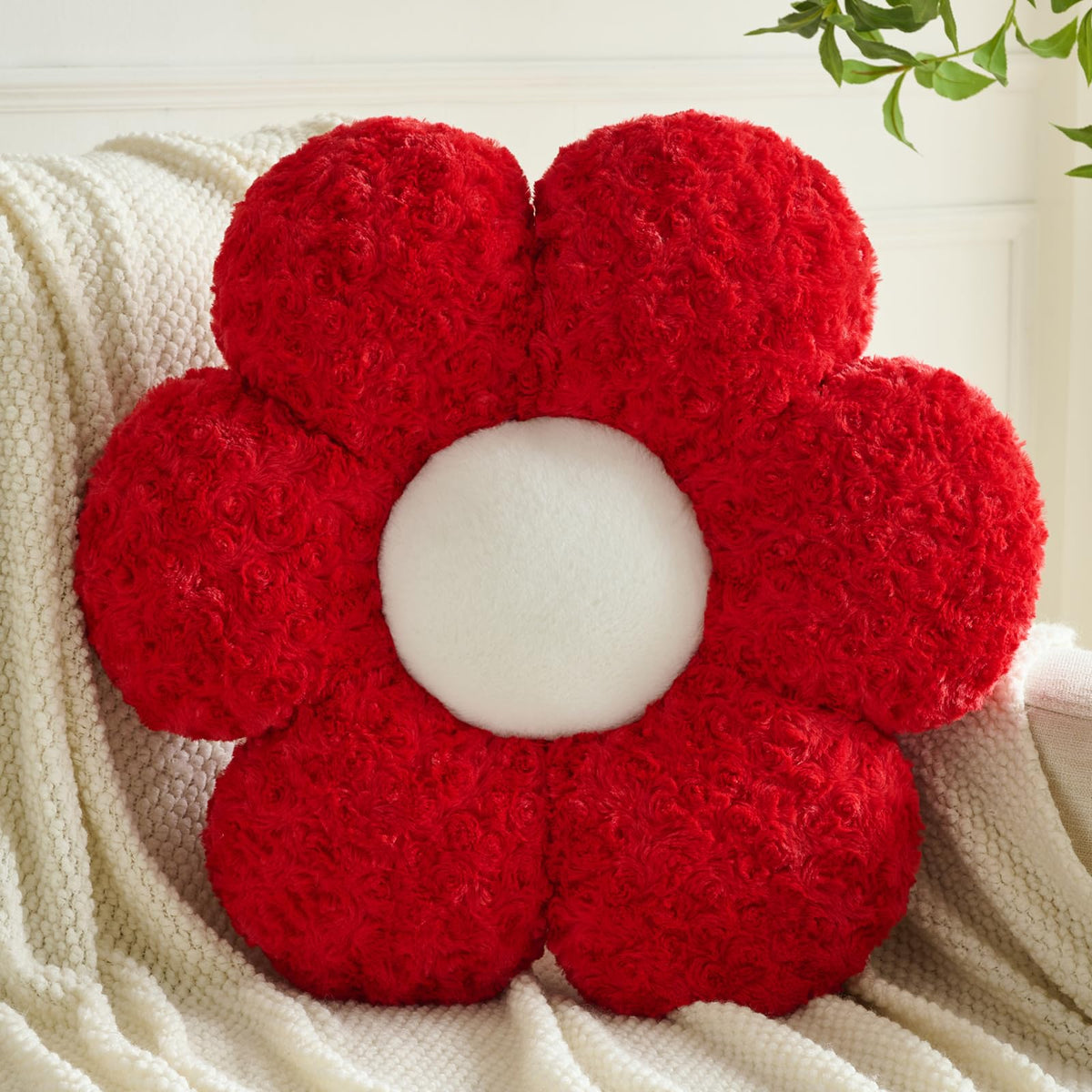 Flower Pillows, Decorative Throw Pillow with Soft Plush for Couch, Flower Shaped Pillow Home Decor Daisy Pillow for Bed (Pink, 14.9 Inches)