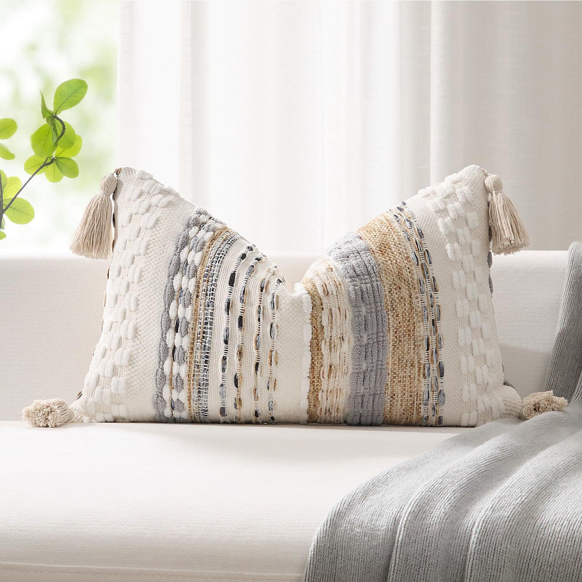 Kevin Textile Boho Tassel 12x20 Inch Lumbar Pillow Cover 1 Pack, Green