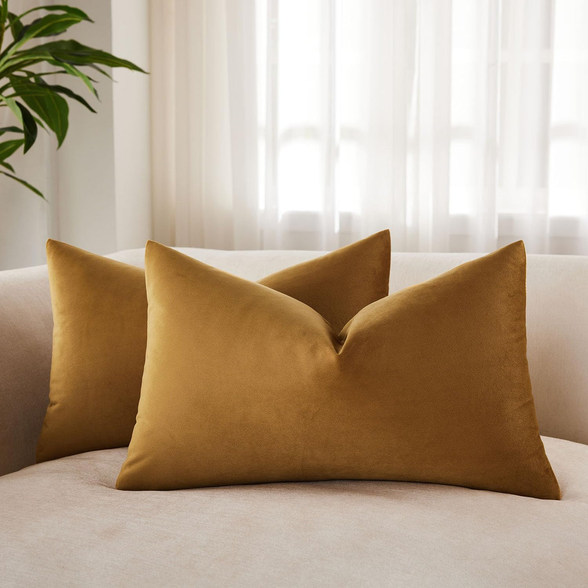 Velvet Throw Pillow Covers 18x18 for Couch Bed Sofa,Eggplant Purple