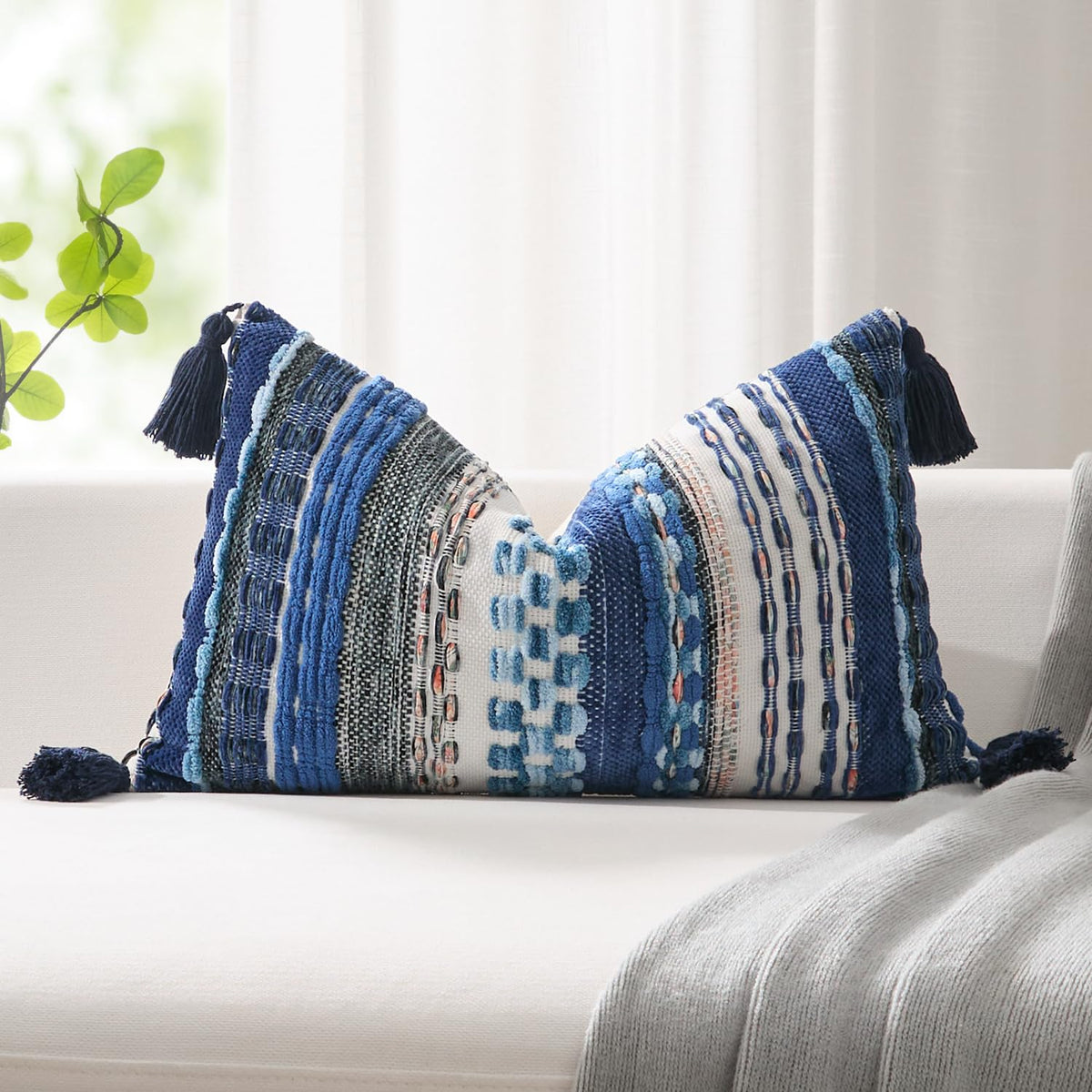 Kevin Textile Boho Tassel 12x20 Inch Lumbar Pillow Cover 1 Pack, Green