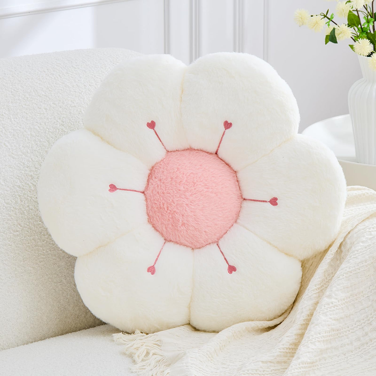 Flower Pillow Cute Flower Shaped Pillows Decorative Throw Pillows Aesthetic Home Decor Floral Daisy Cushion for Bed (Yellow, 14.9 Inch)