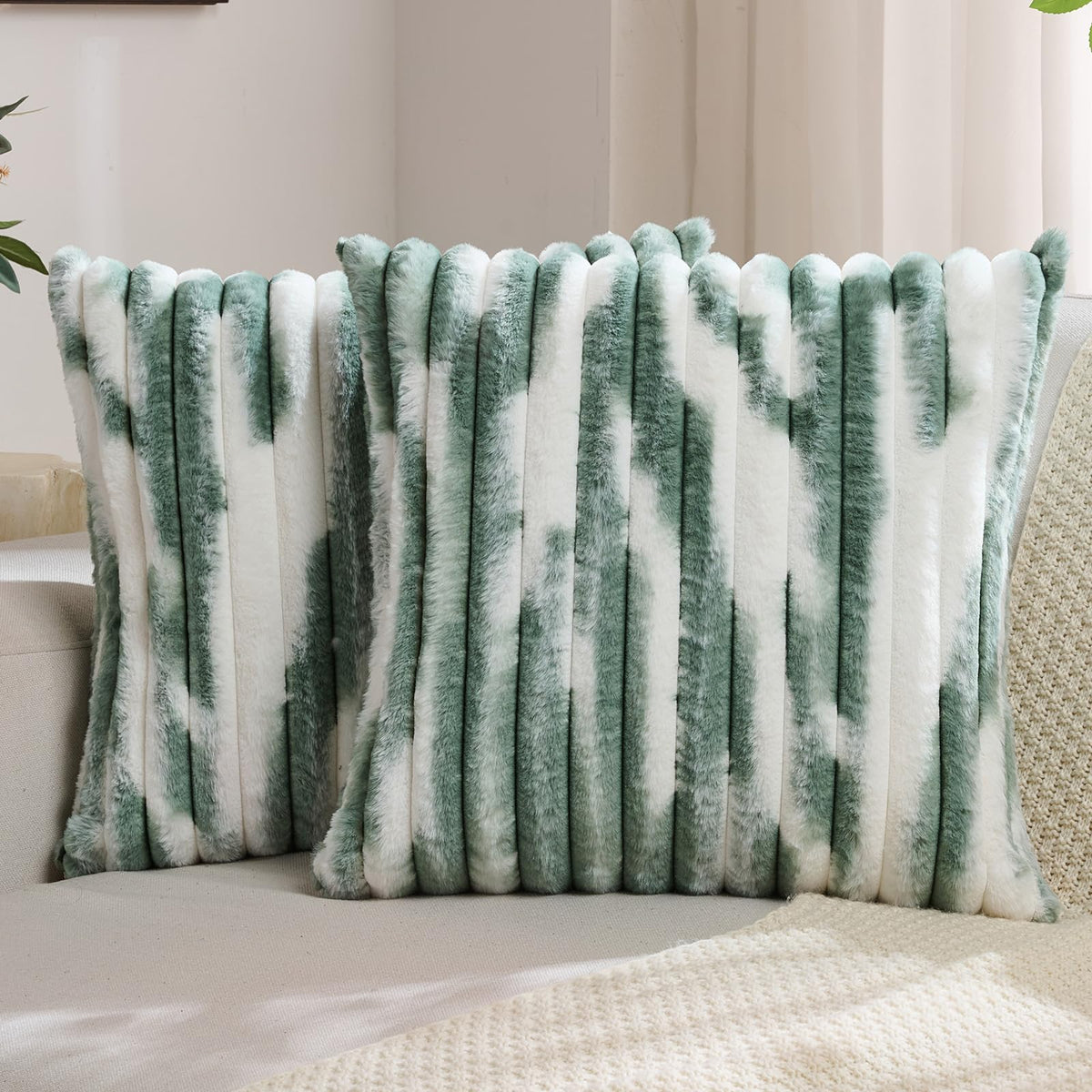 FUTEI Pack of 2 Faux Fur Throw Pillow Covers 18x18 Inch, Navy Blue White