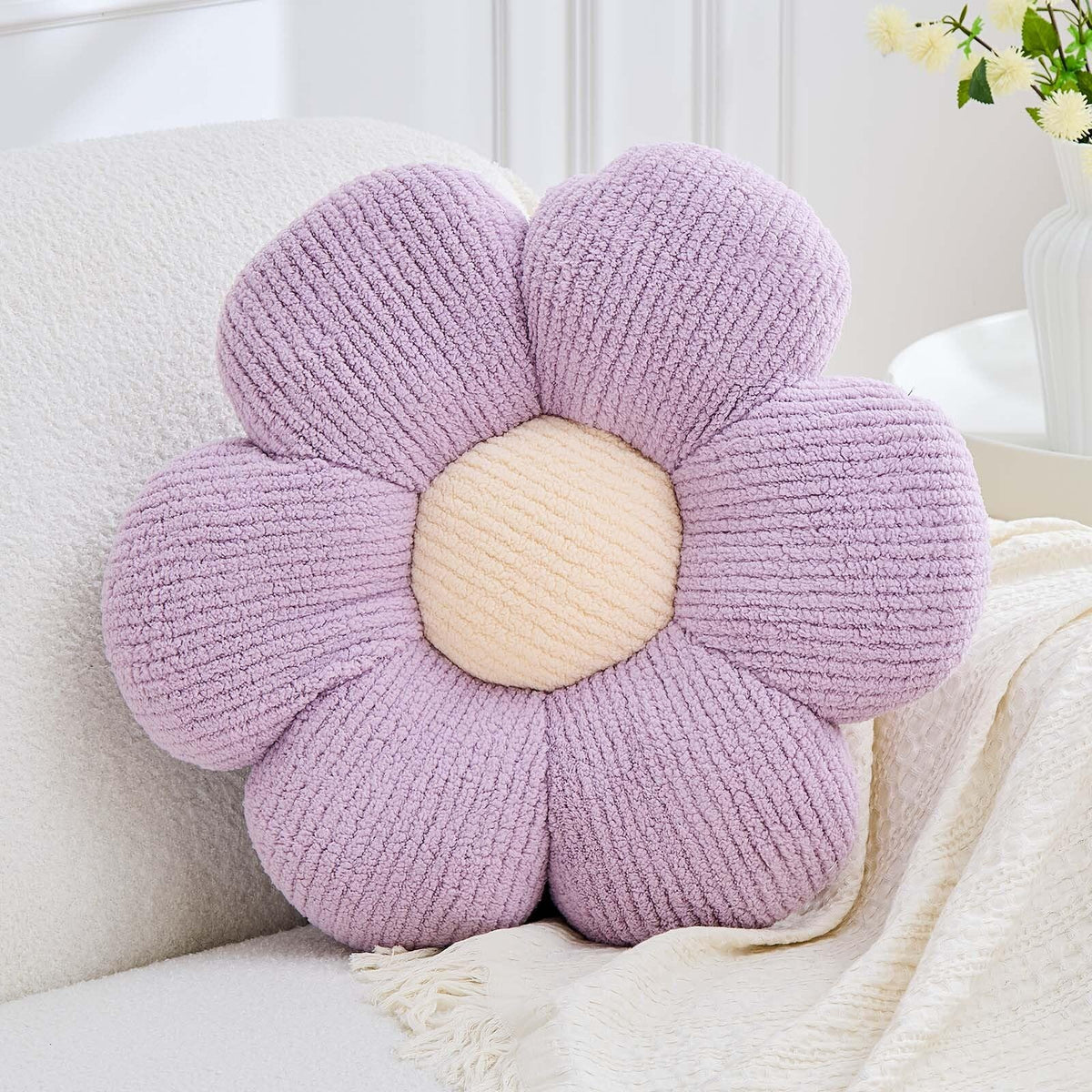 Flower Pillow Cute Flower Shaped Pillows Decorative Throw Pillows Aesthetic Home Decor Floral Daisy Cushion for Bed (Yellow, 14.9 Inch)
