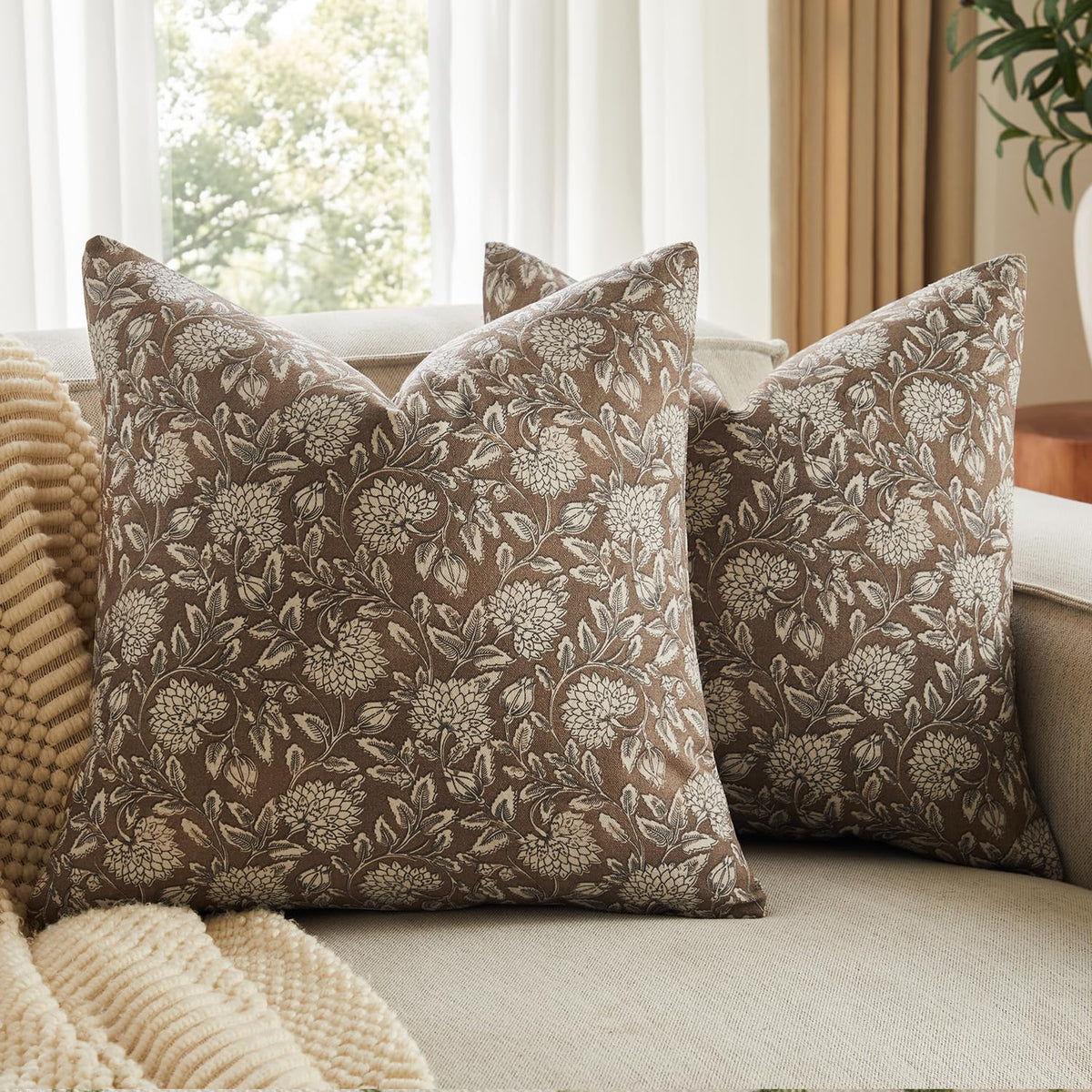 Vintage Floral Pillow Covers 18x18 Set of 2, Dahlia Botanical Block Print Style Pillow Cover Polycotton Cushion Case, Farmhouse Decor Throw Pillow for Sofa Couch Bedroom Home, Warm Brown