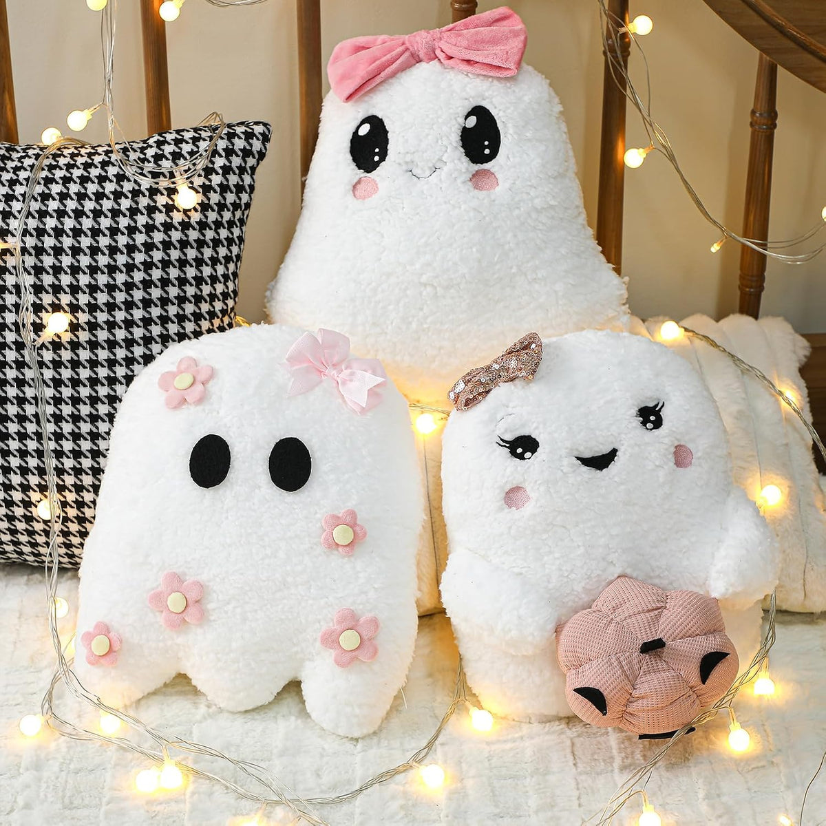 Vicenpal 3 Pcs Cute Halloween Ghost Throw Pillows Coquette Ghost Shaped