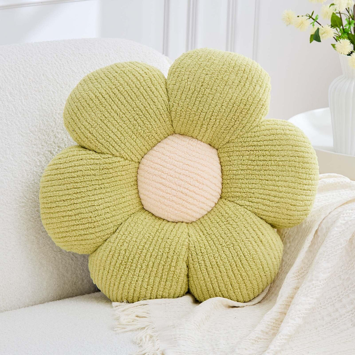 Flower Pillow Cute Flower Shaped Pillows Decorative Throw Pillows Aesthetic Home Decor Floral Daisy Cushion for Bed (Yellow, 14.9 Inch)