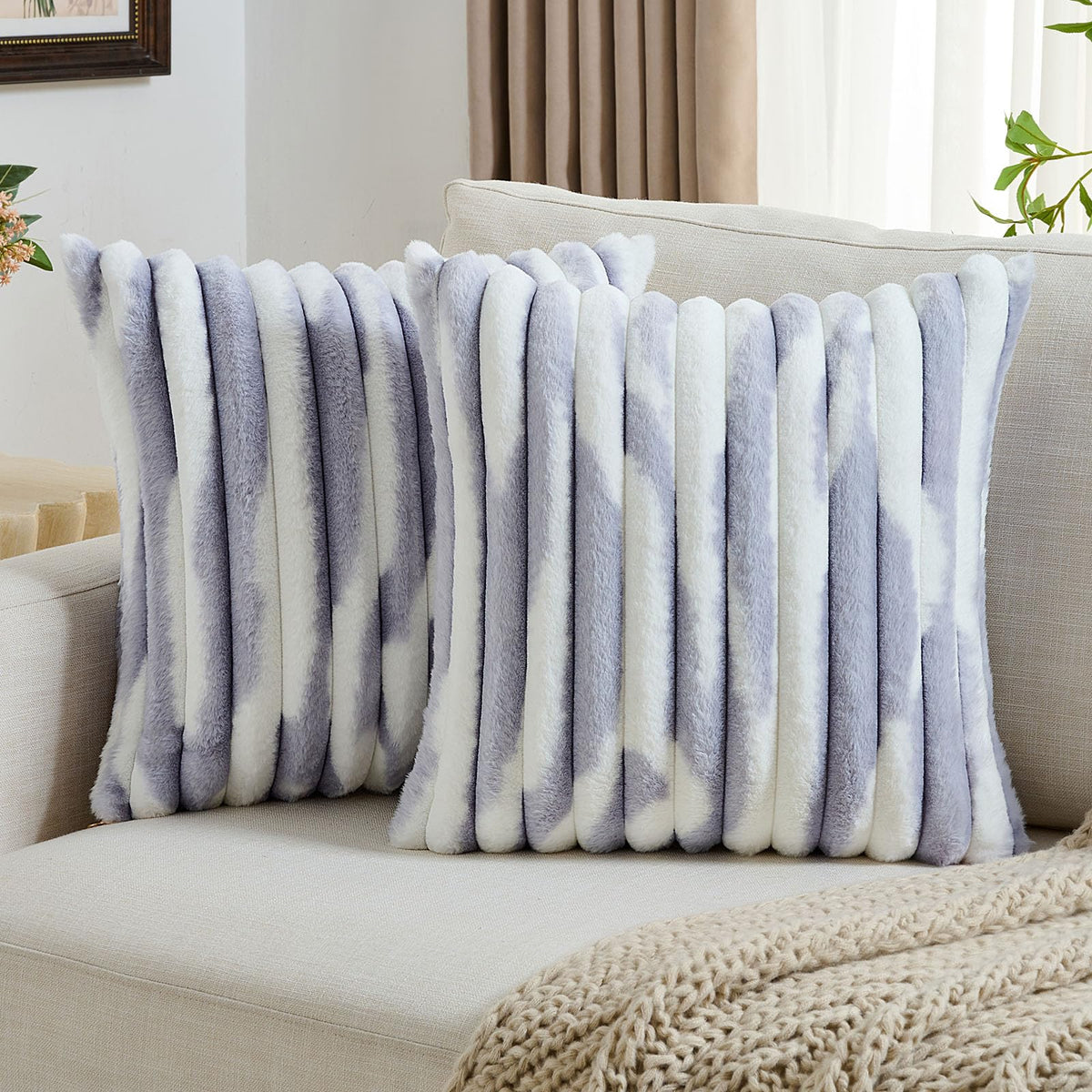FUTEI Pack of 2 Faux Fur Throw Pillow Covers 18x18 Inch, Navy Blue White