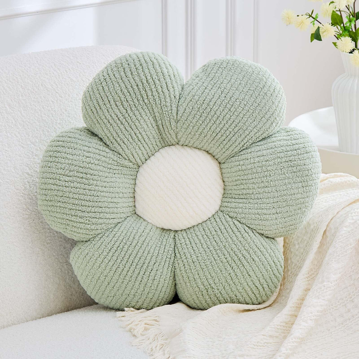 Flower Pillow Cute Flower Shaped Pillows Decorative Throw Pillows Aesthetic Home Decor Floral Daisy Cushion for Bed (Yellow, 14.9 Inch)