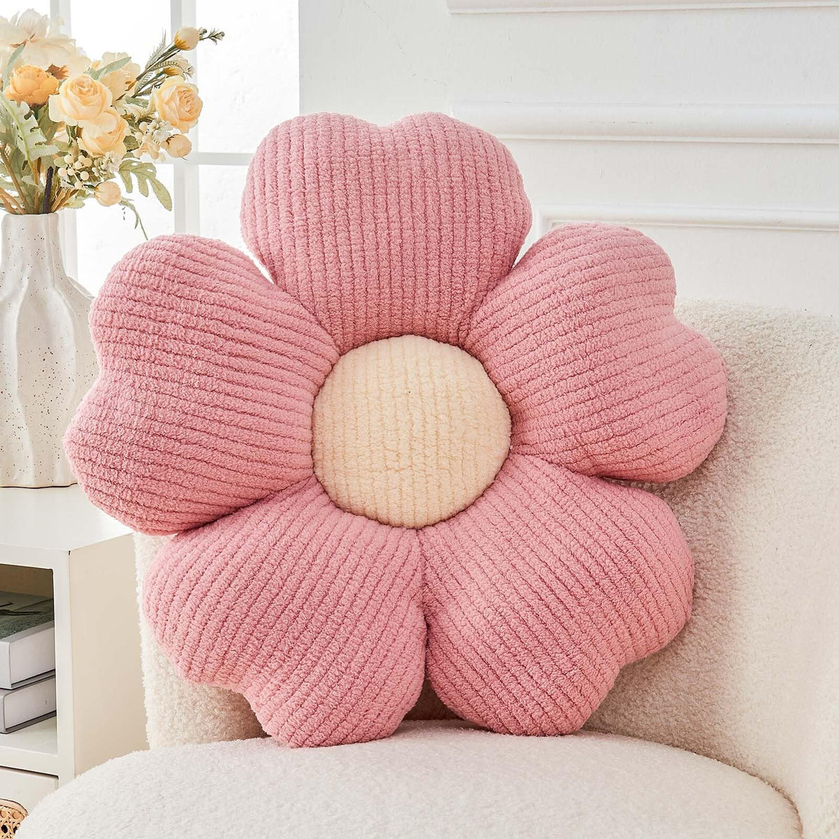 Kcvvcr Flower Throw Pillow, Cute Flower Shaped Pillow Decorative Throw Pillow for Bed Couch, Soft Daisy Pillows Floor Seating Cushion Cushions (14.9 Inch Ivory+Brown)
