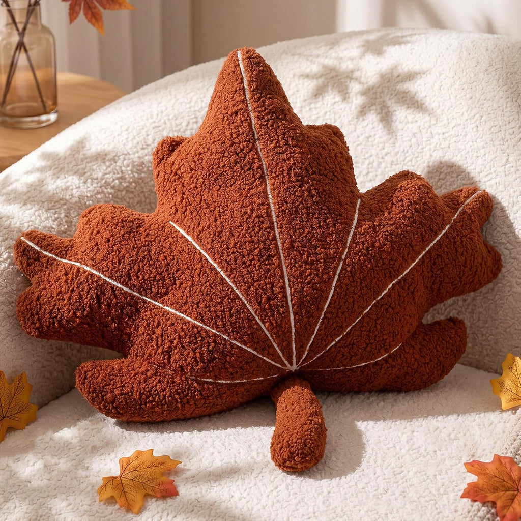 Geelin Leaf Shaped 3D Throw Pillows Plush Maple Leaf Pillow for Decorative