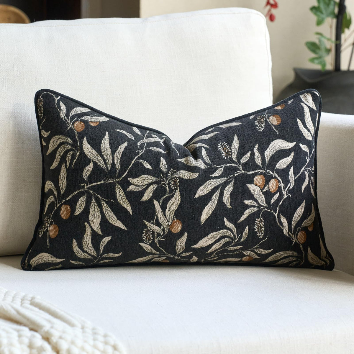 Alerfa Green Floral Throw Pillow Cover 18 x 18 Inch Sqaure Luxury Decorative Pillow Cover for Couch Living Room Bedroom