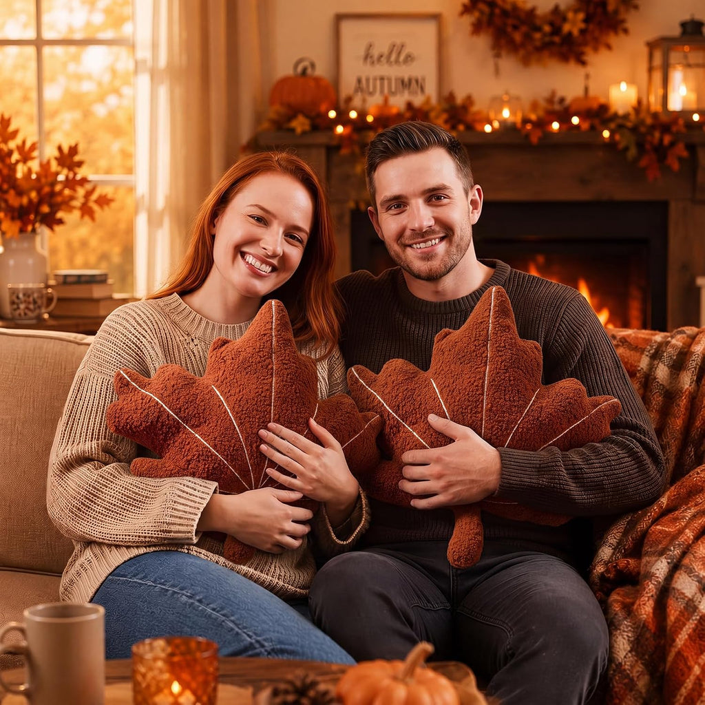 Geelin Leaf Shaped 3D Throw Pillows Plush Maple Leaf Pillow for Decorative