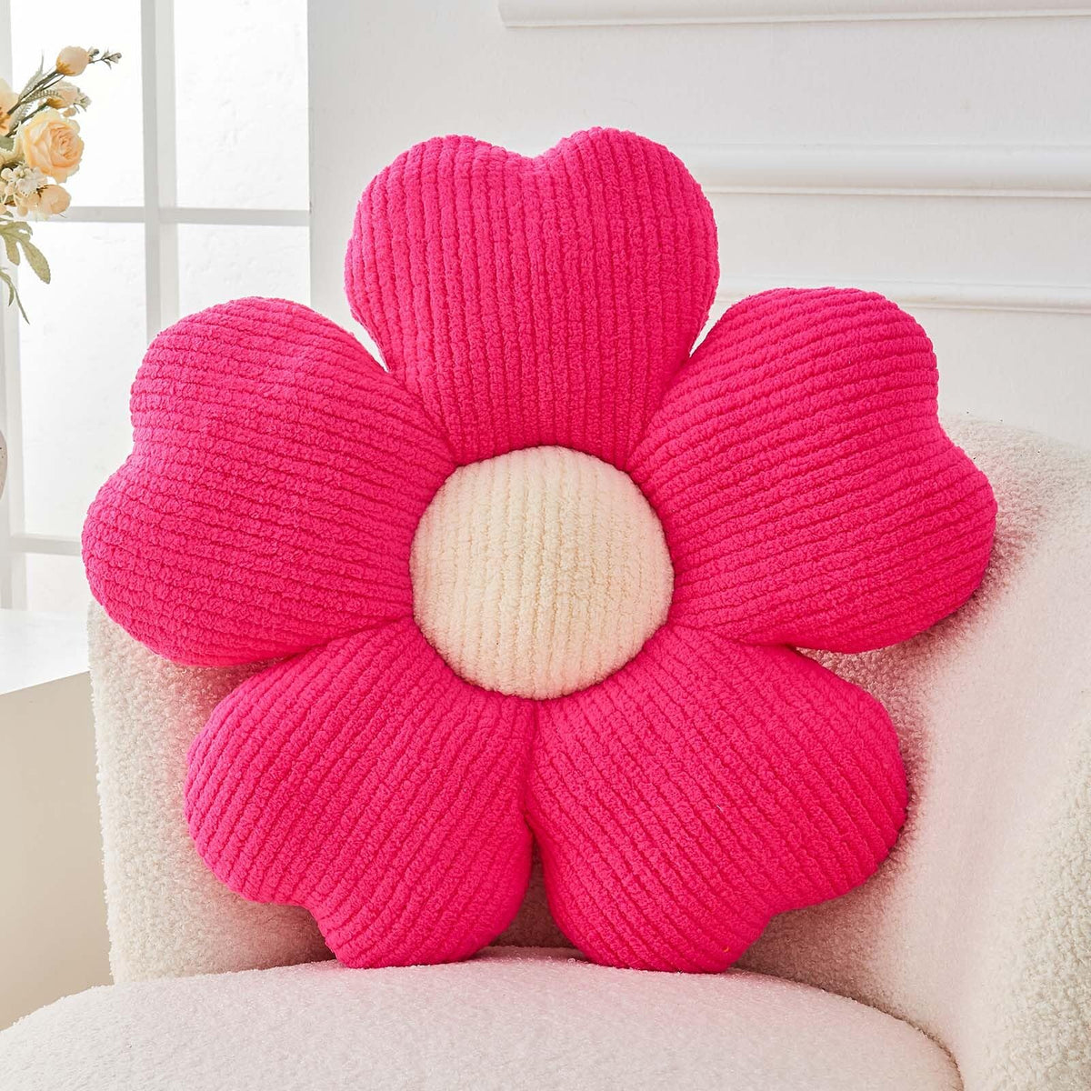 Kcvvcr Flower Throw Pillow, Cute Flower Shaped Pillow Decorative Throw Pillow for Bed Couch, Soft Daisy Pillows Floor Seating Cushion Cushions (14.9 Inch Ivory+Brown)