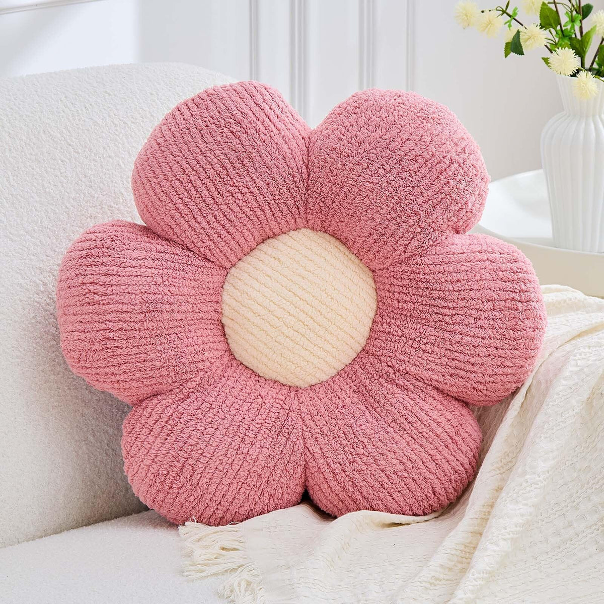 Flower Pillow Cute Flower Shaped Pillows Decorative Throw Pillows Aesthetic Home Decor Floral Daisy Cushion for Bed (Yellow, 14.9 Inch)