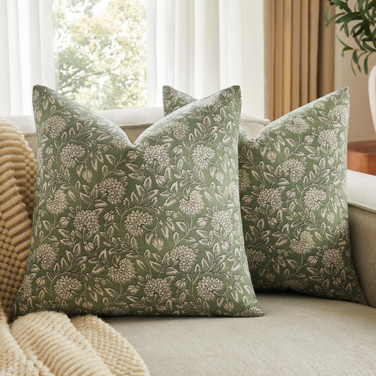 Vintage Floral Pillow Covers 18x18 Set of 2, Dahlia Botanical Block Print Style Pillow Cover Polycotton Cushion Case, Farmhouse Decor Throw Pillow for Sofa Couch Bedroom Home, Warm Brown