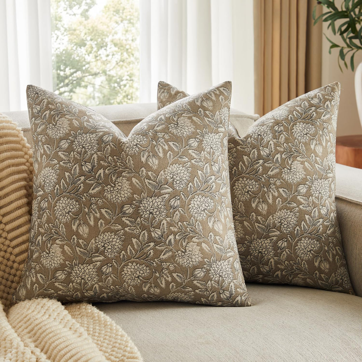 Vintage Floral Pillow Covers 18x18 Set of 2, Dahlia Botanical Block Print Style Pillow Cover Polycotton Cushion Case, Farmhouse Decor Throw Pillow for Sofa Couch Bedroom Home, Warm Brown