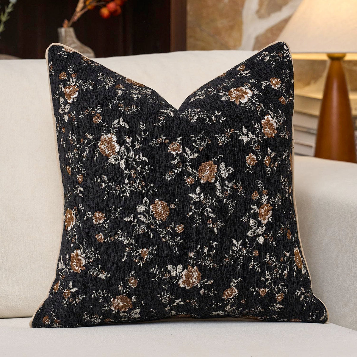 Spring Flower Throw Pillow Cover 18x18 Inches Beige Vintage Floral Pillow Cover Farmhouse Summer Cushion Cover Leaf Retro Chenille Pillowcase Home Decor for Sofa Living Room Couch