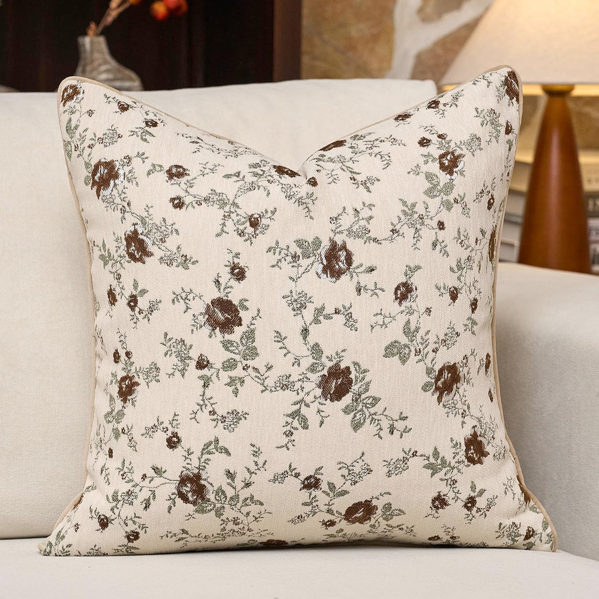 Spring Flower Throw Pillow Cover 18x18 Inches Beige Vintage Floral Pillow Cover Farmhouse Summer Cushion Cover Leaf Retro Chenille Pillowcase Home Decor for Sofa Living Room Couch