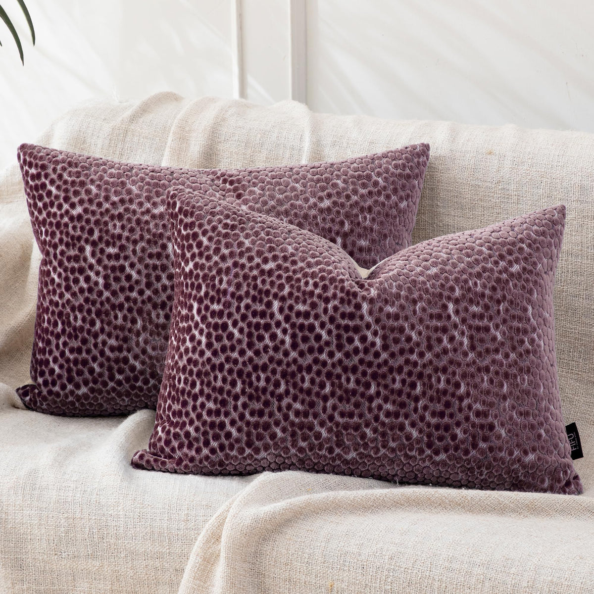 FIFU 18x18 Inch Throw Pillow Covers Set of 2, Jacquard Velvet,Dusty Purple