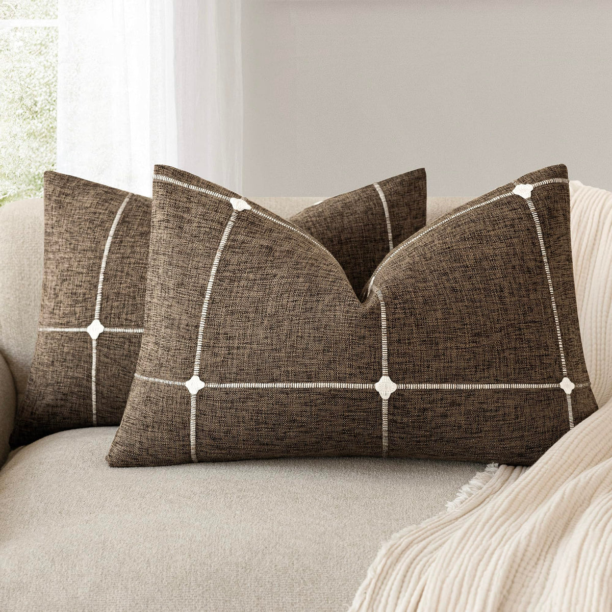 Foindtower Pack of 2 Decorative Faux Linen Jacquard Check Throw Pillow Covers Farmhouse Cushion Cover with Grid Textured Accent Pillowcase for Couch Sofa Living Room Home Decor,20×20 Inch,Oatmeal