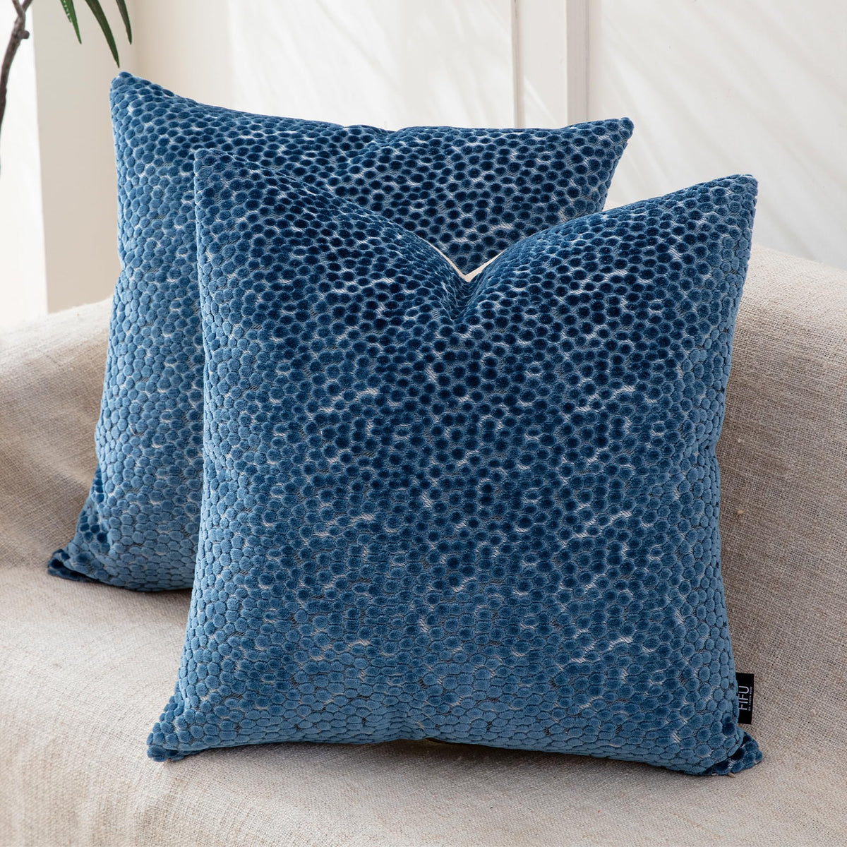 FIFU 18x18 Inch Throw Pillow Covers Set of 2, Jacquard Velvet,Dusty Purple