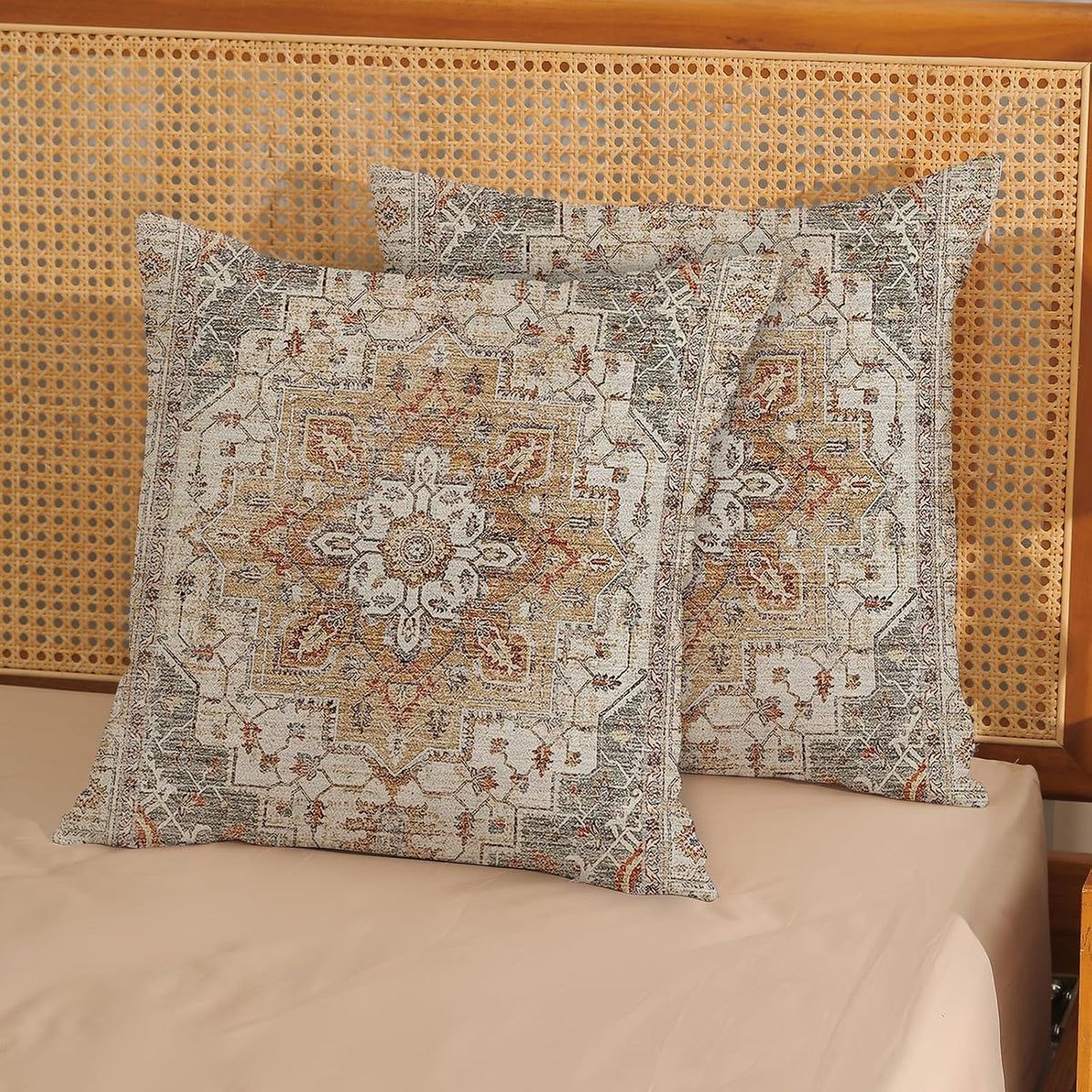 Boho Pillow Covers 18x18 Inch 2 Pcs Vintage Burnt Orange Grey Beige Carpet Pattern Ethnic Decor Throw Pillows Retro Outdoor Farmhouse Decoration Pillowcase Linen Cushion Cover for Couch Sofa