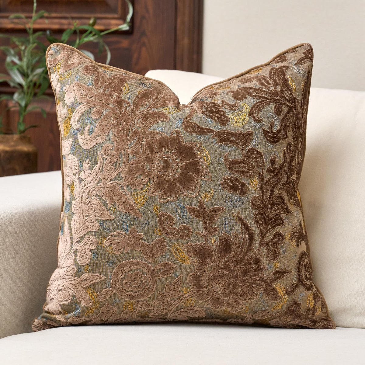 Alerfa Burgundy Neutral Floral Pillow Cover 18 x 18 Inch, Vintage Cut Velvet Square Couch Throw Pillow Cover Soft Decorative Farmhouse Accent Pillowcase for Living Room Bedroom