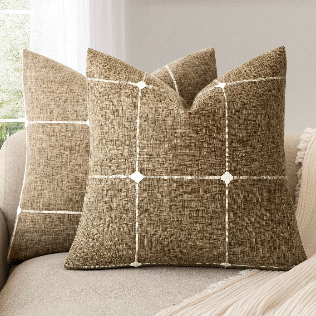 Foindtower Pack of 2 Decorative Faux Linen Jacquard Check Throw Pillow Covers Farmhouse Cushion Cover with Grid Textured Accent Pillowcase for Couch Sofa Living Room Home Decor,20×20 Inch,Oatmeal