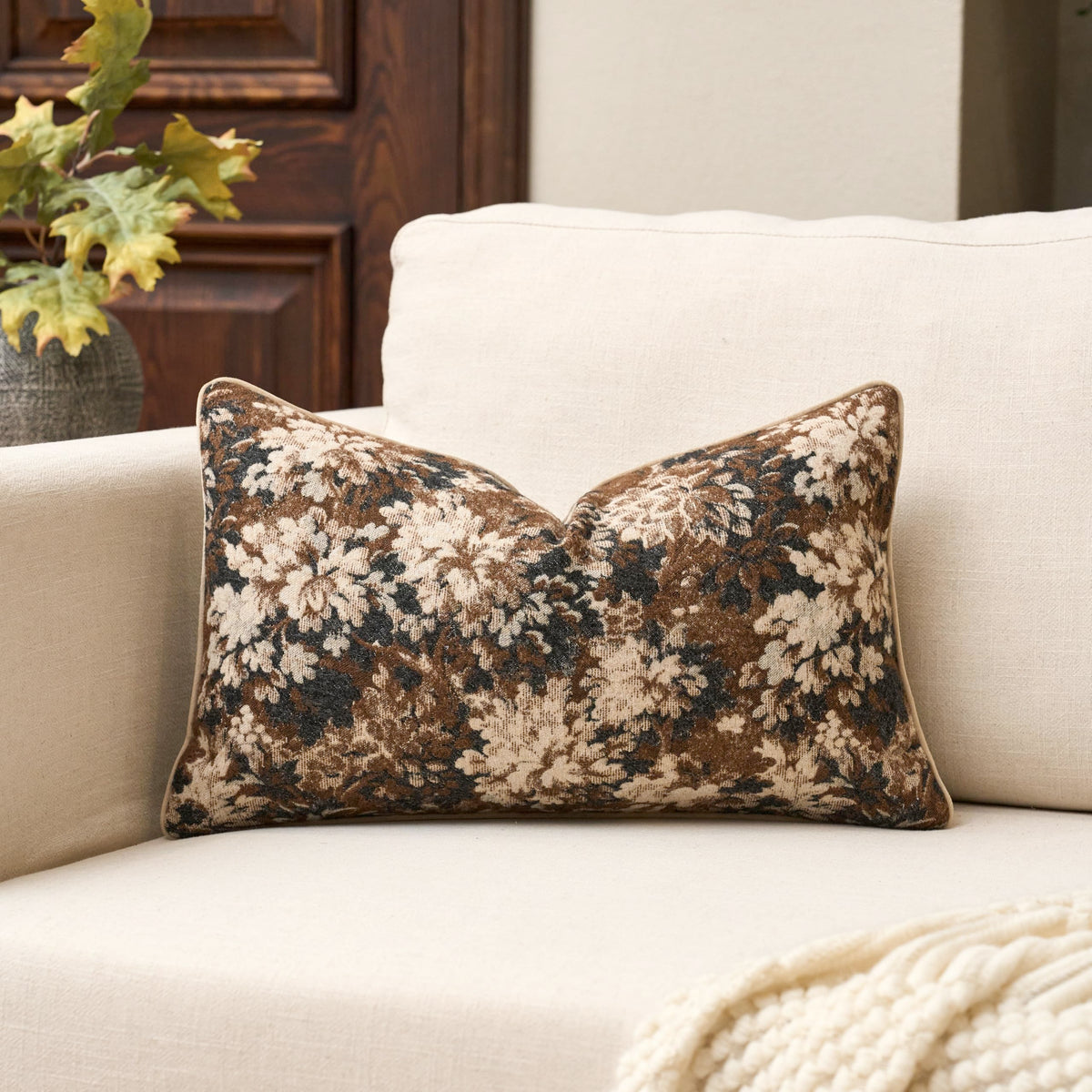 Yangest Neutral Floral Pillow Cover 18 x18 Inches, Vintage Chenille Square Throw Pillow Cover Soft Decorative Farmhouse Accent Couch Pillow Cover for Living Room Bedroom, Beige