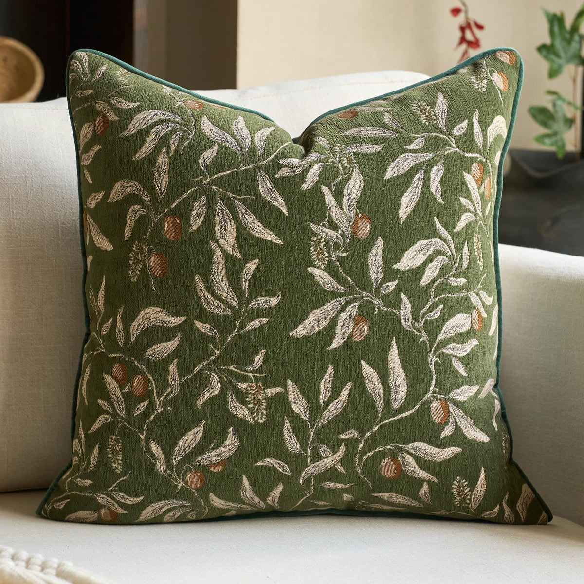 Alerfa Green Floral Throw Pillow Cover 18 x 18 Inch Sqaure Luxury Decorative Pillow Cover for Couch Living Room Bedroom