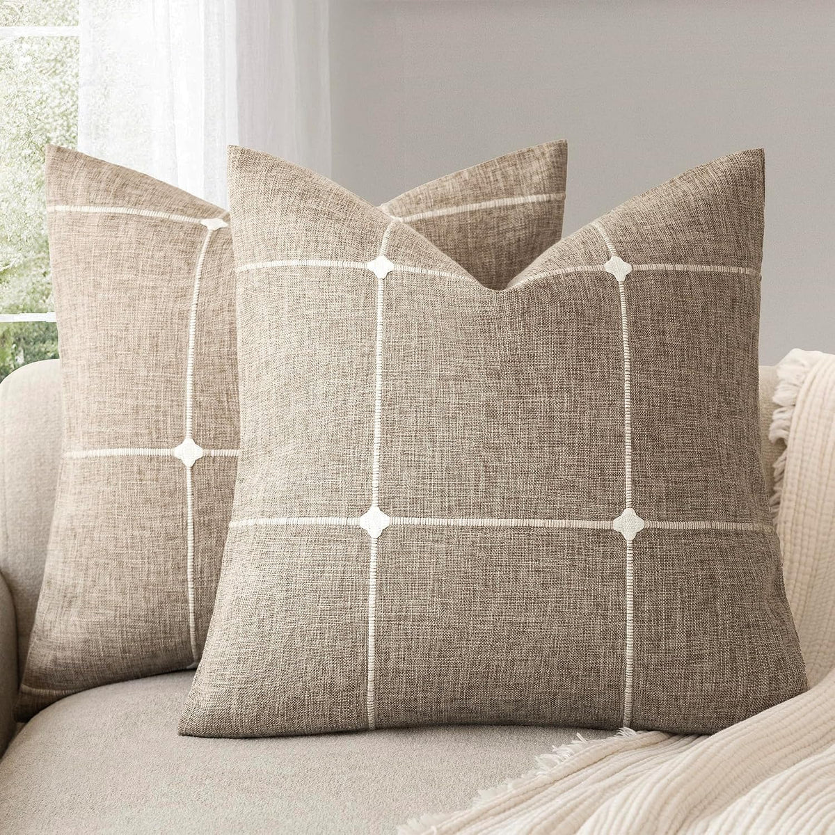 Foindtower Pack of 2 Decorative Faux Linen Jacquard Check Throw Pillow Covers Farmhouse Cushion Cover with Grid Textured Accent Pillowcase for Couch Sofa Living Room Home Decor,20×20 Inch,Oatmeal