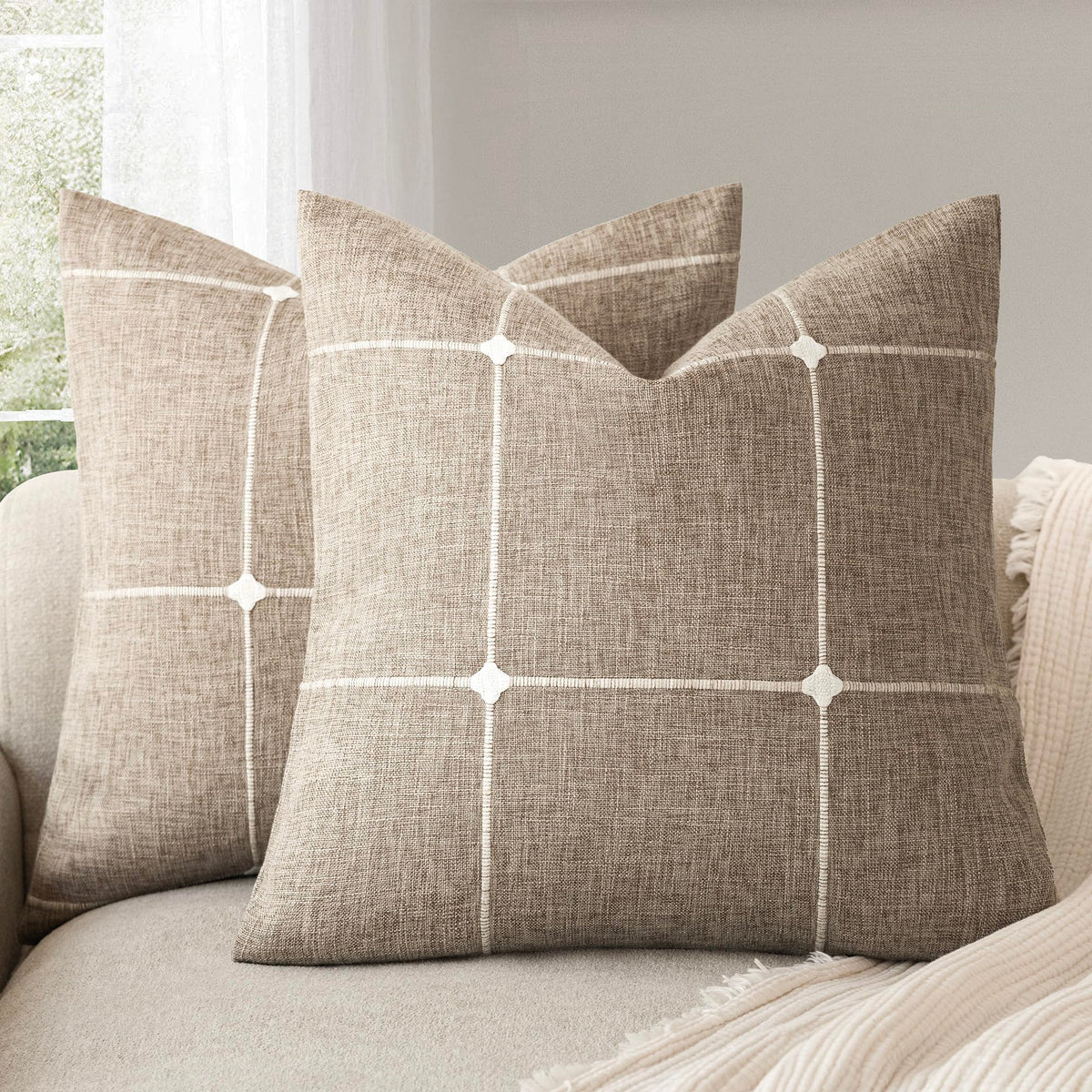 Foindtower Pack of 2 Decorative Faux Linen Jacquard Check Throw Pillow Covers Farmhouse Cushion Cover with Grid Textured Accent Pillowcase for Couch Sofa Living Room Home Decor,20×20 Inch,Oatmeal