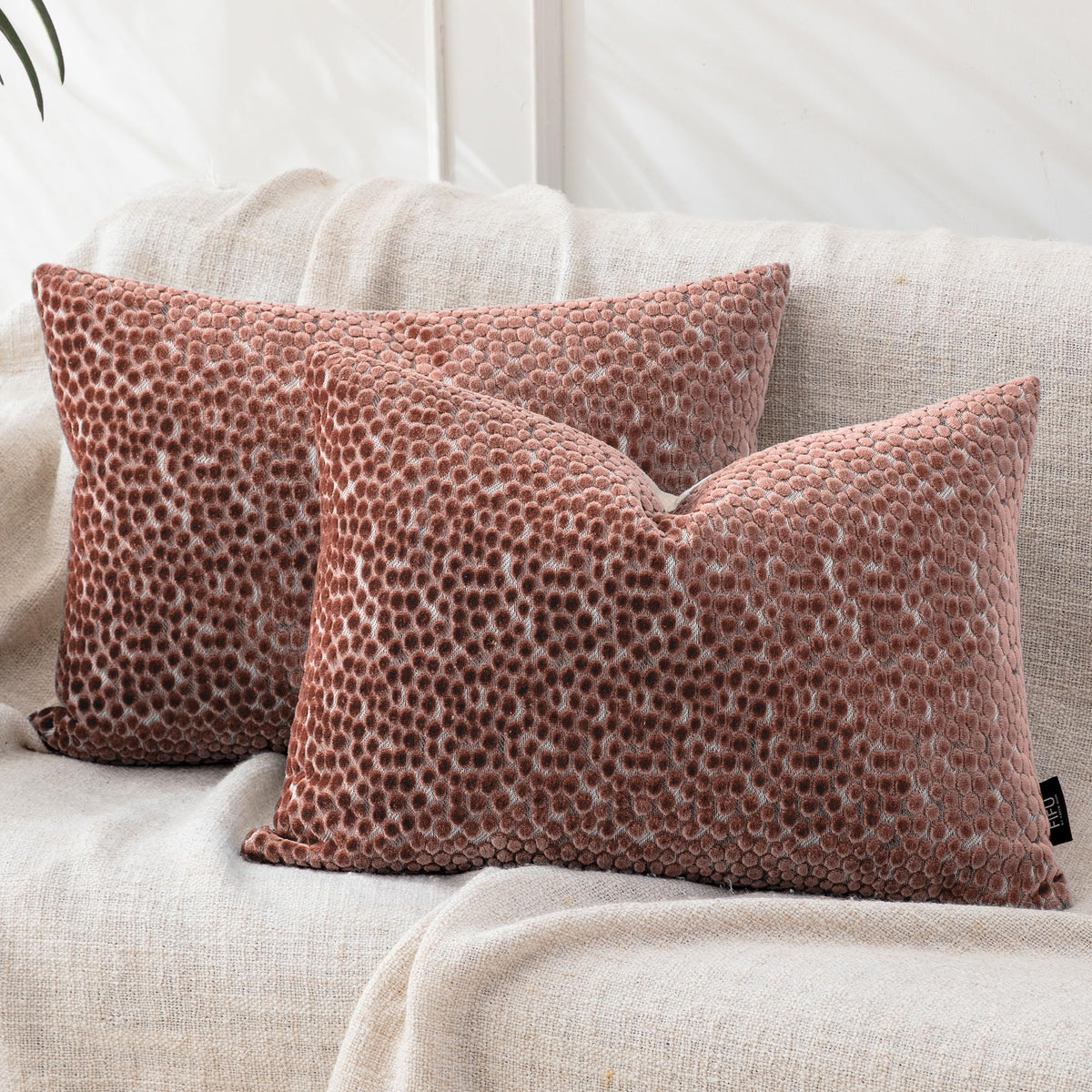 FIFU 18x18 Inch Throw Pillow Covers Set of 2, Jacquard Velvet,Dusty Purple